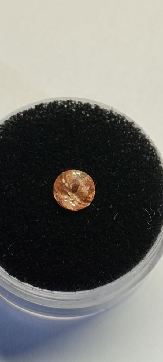 Peach Schiller Faceted Oregon Sunstone 0.80 Carat 5.4mm Round